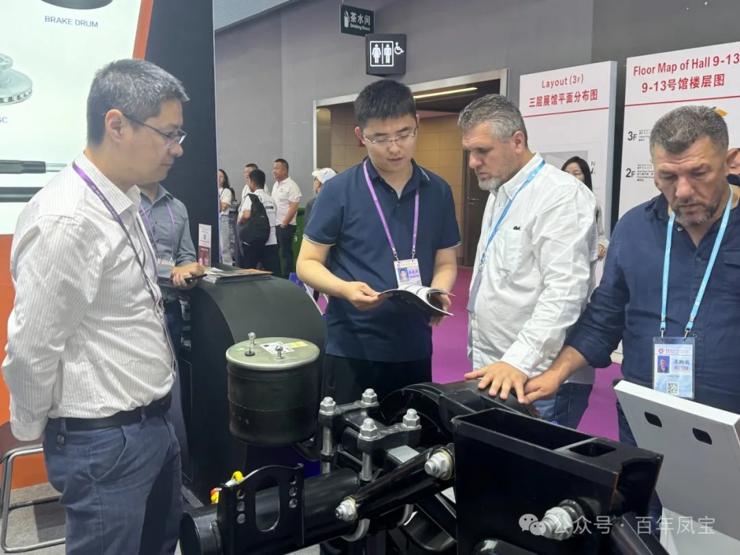 积极应对关税挑战 精准布局新兴市场——乐动网页版登录入口_乐动（中国）重科参加137届广交会
